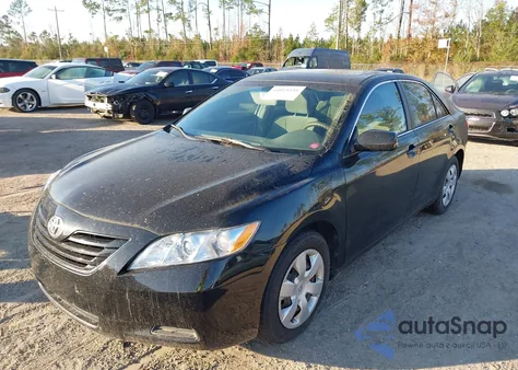 2007 Toyota Camry Le z USA, uszkodzony, nr VIN 4T1BE46K37U614646